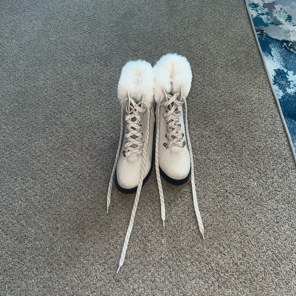 Fur boots